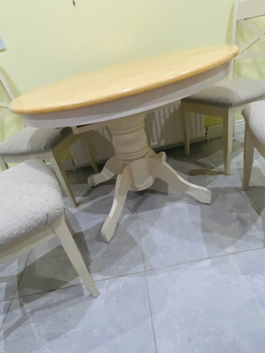 Dining table - Image 2