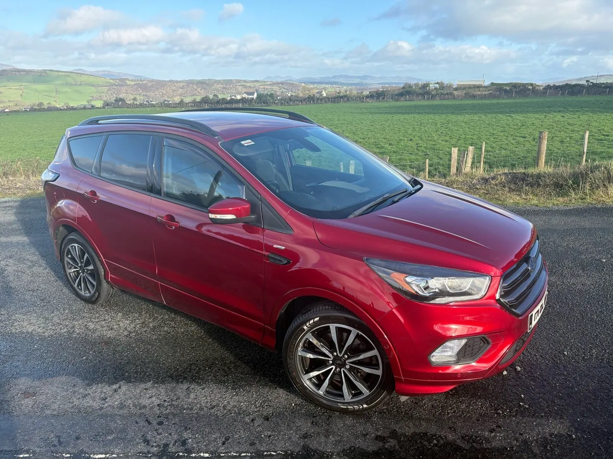 **ST LINE KUGA** - Image 1