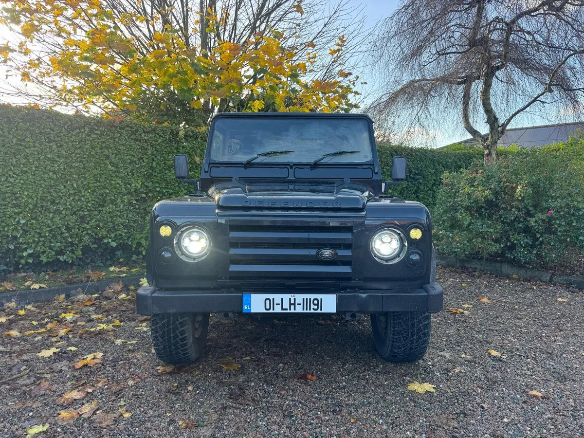 2001 Defender 90 SVX - Image 3