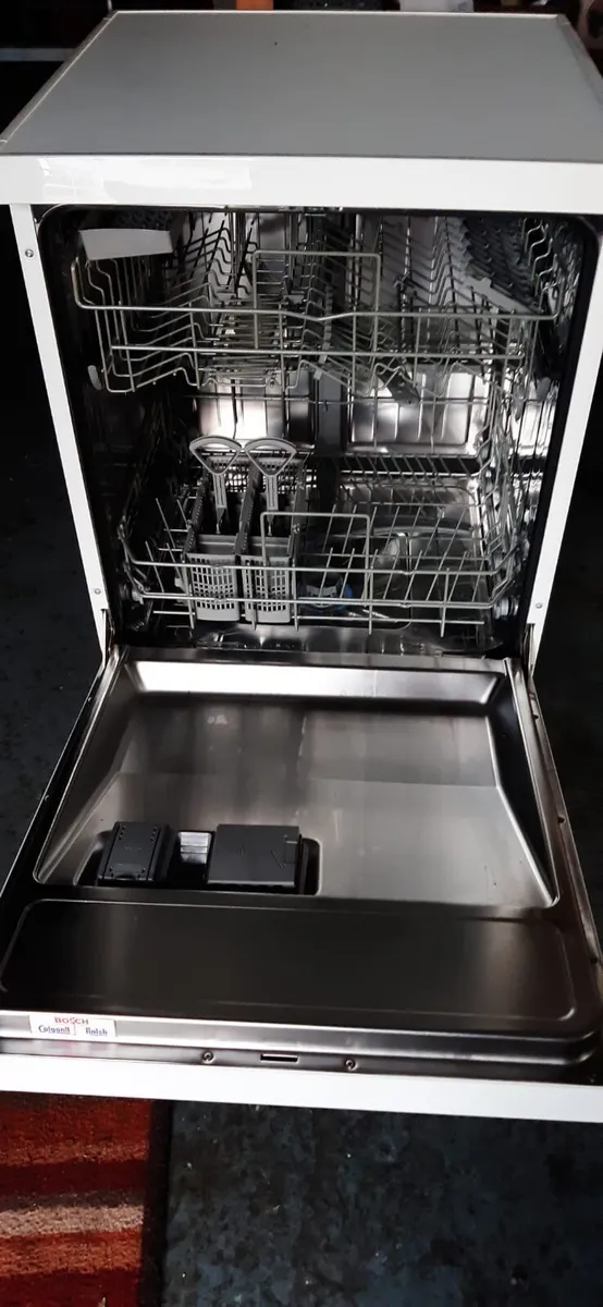Dishwasher - Image 1