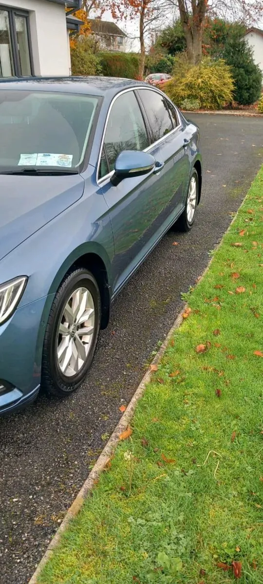 VW PASSAT - Image 2