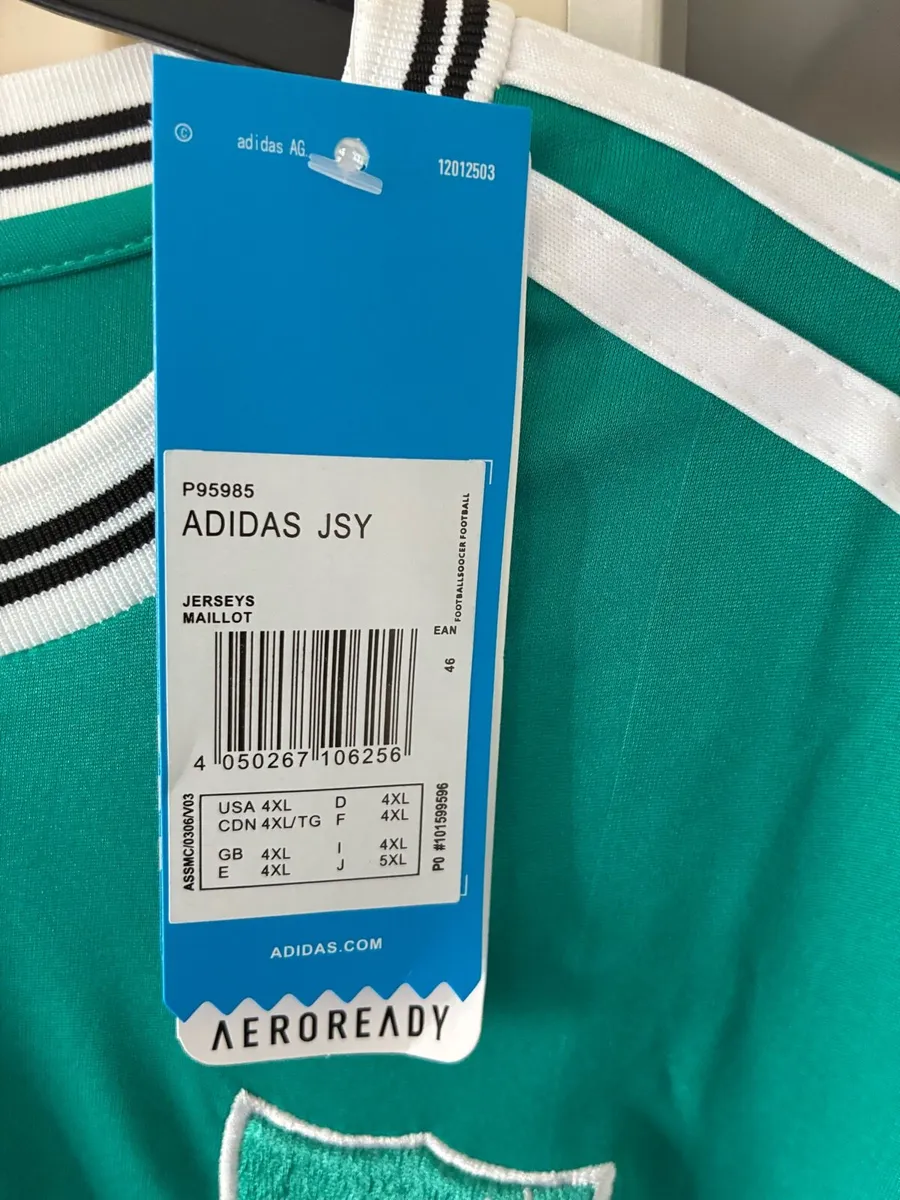 2 Liverpool jerseys - Image 3