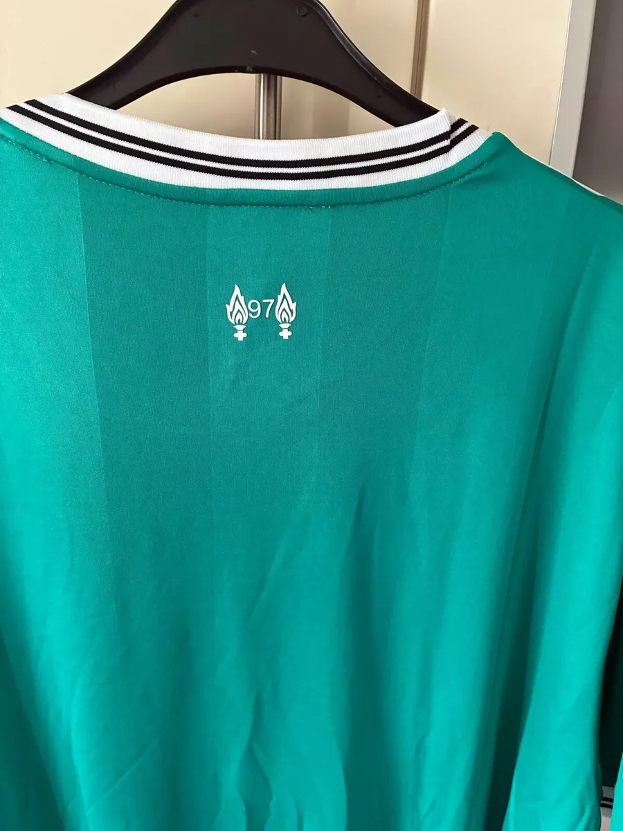 2 Liverpool jerseys - Image 4