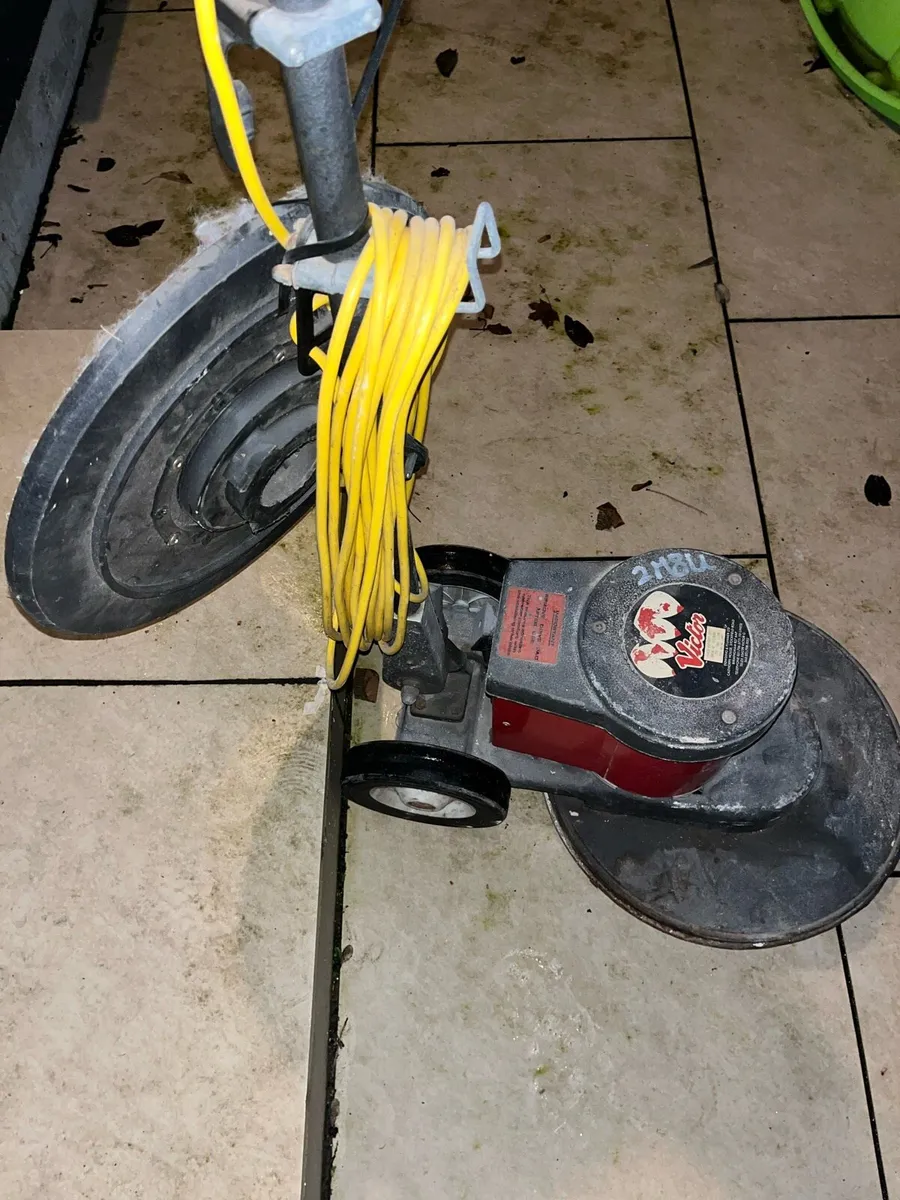 Victor Sprite High Speed floor buffing machine - Image 2