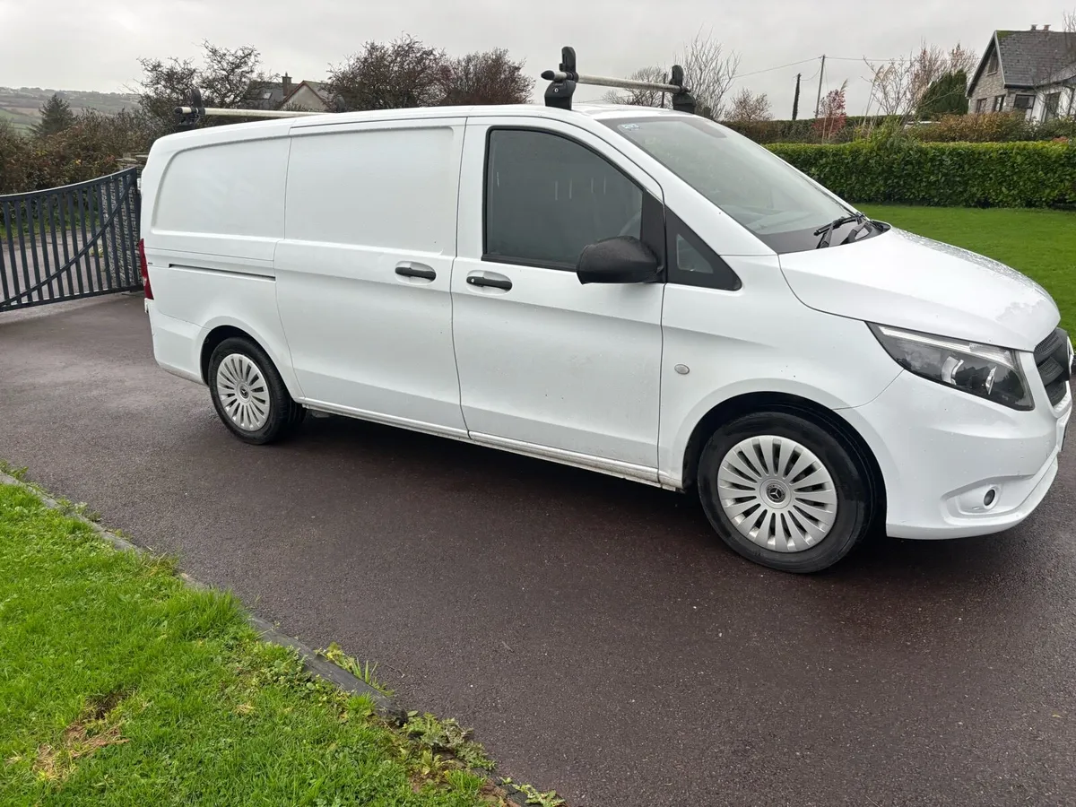 Mercedes Benz Vito 2.1 Automatic 119 model - Image 3