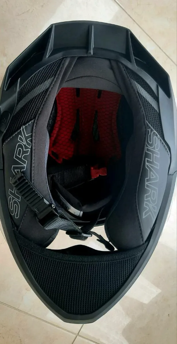 Motorcycle helmet    Size XL - Image 4