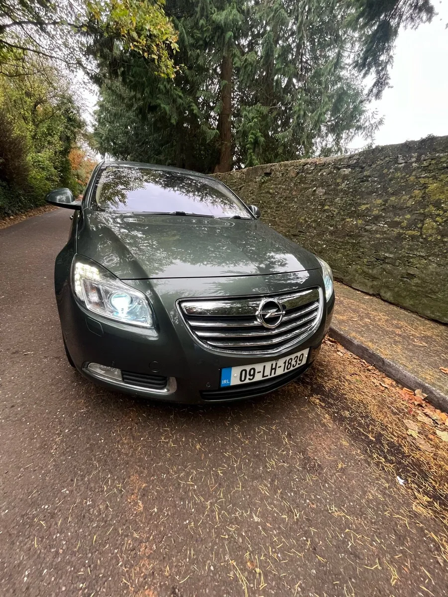 Insignia ELITE 2009 - Image 2