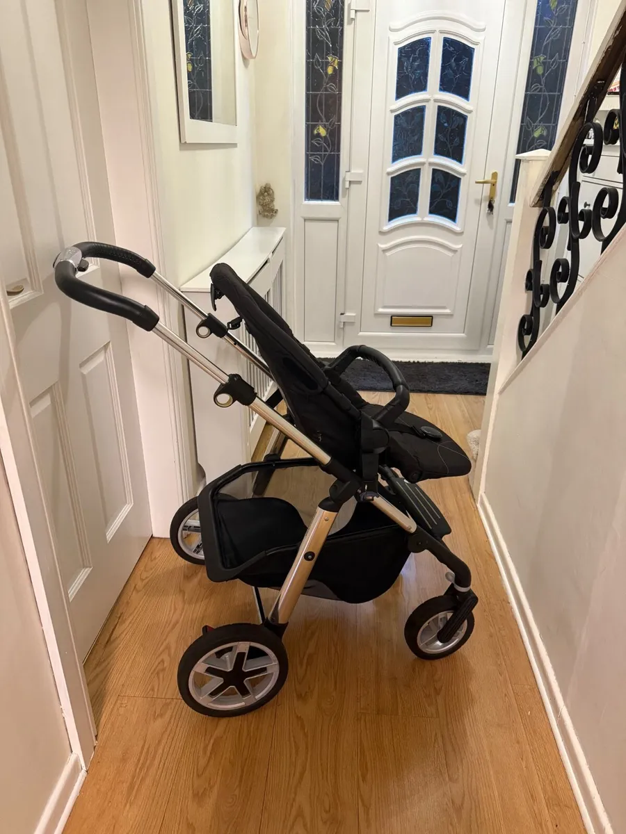 3 in 1 Silver Cross Buggy and Car seat  bundle - Image 2
