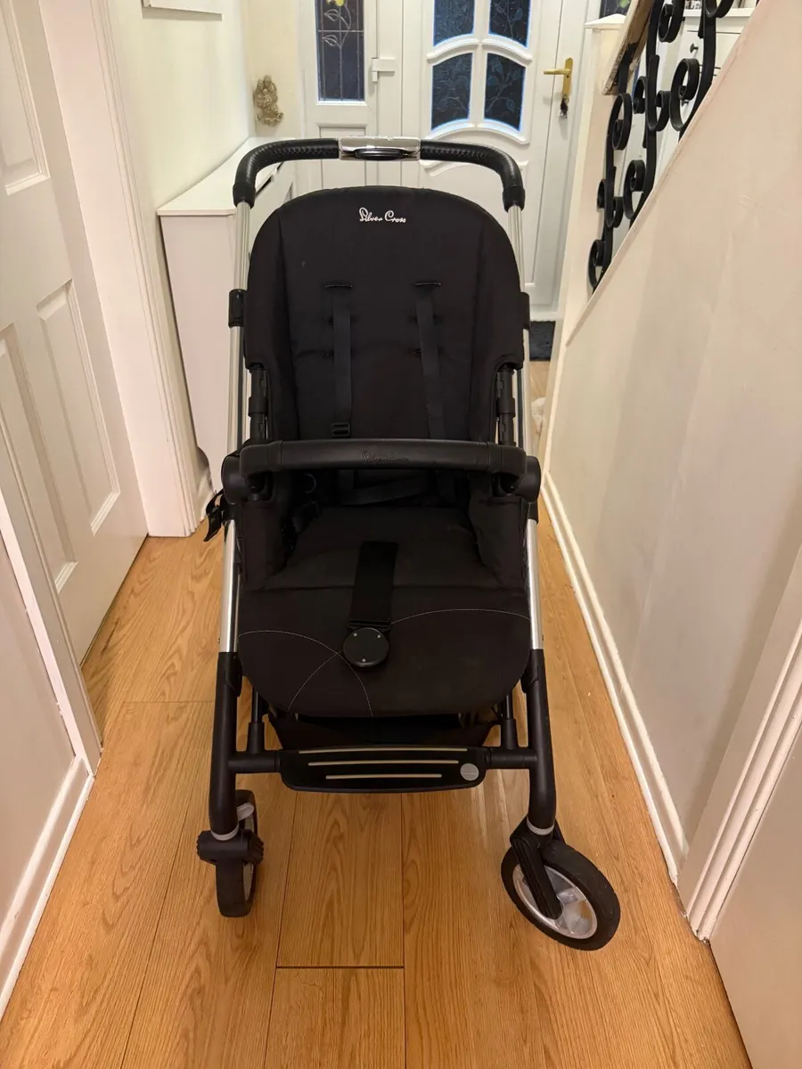 3 in 1 Silver Cross Buggy and Car seat  bundle - Image 1