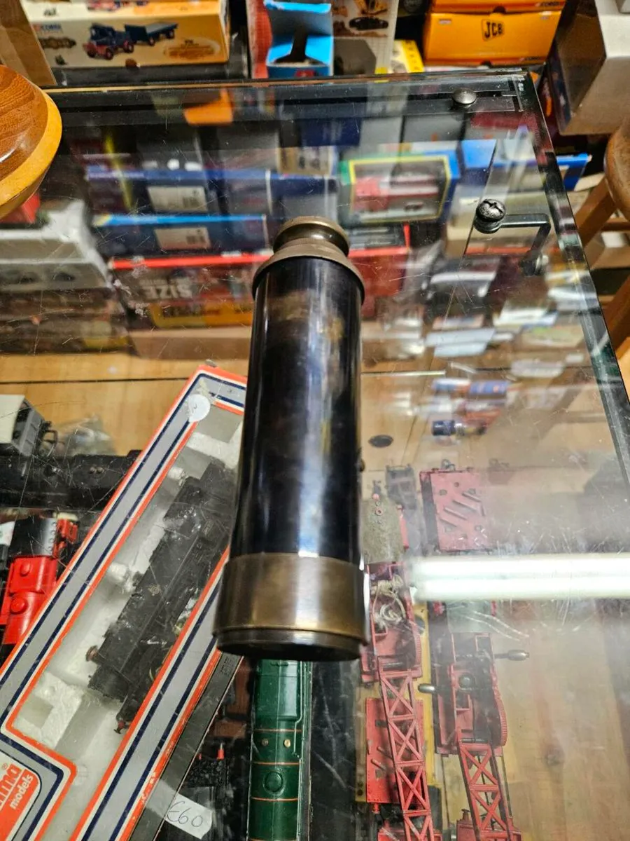 Vintage Telescope - Image 2