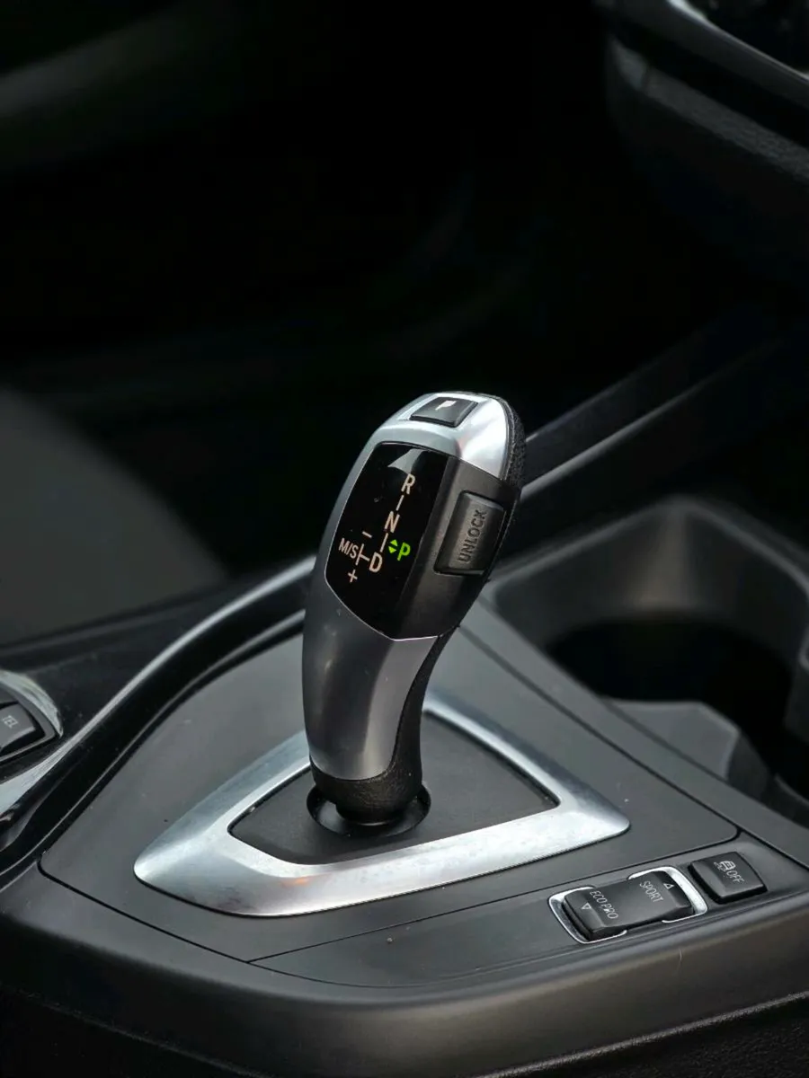 2012 Bmw 1 Series Automatic Very low milage - Image 3