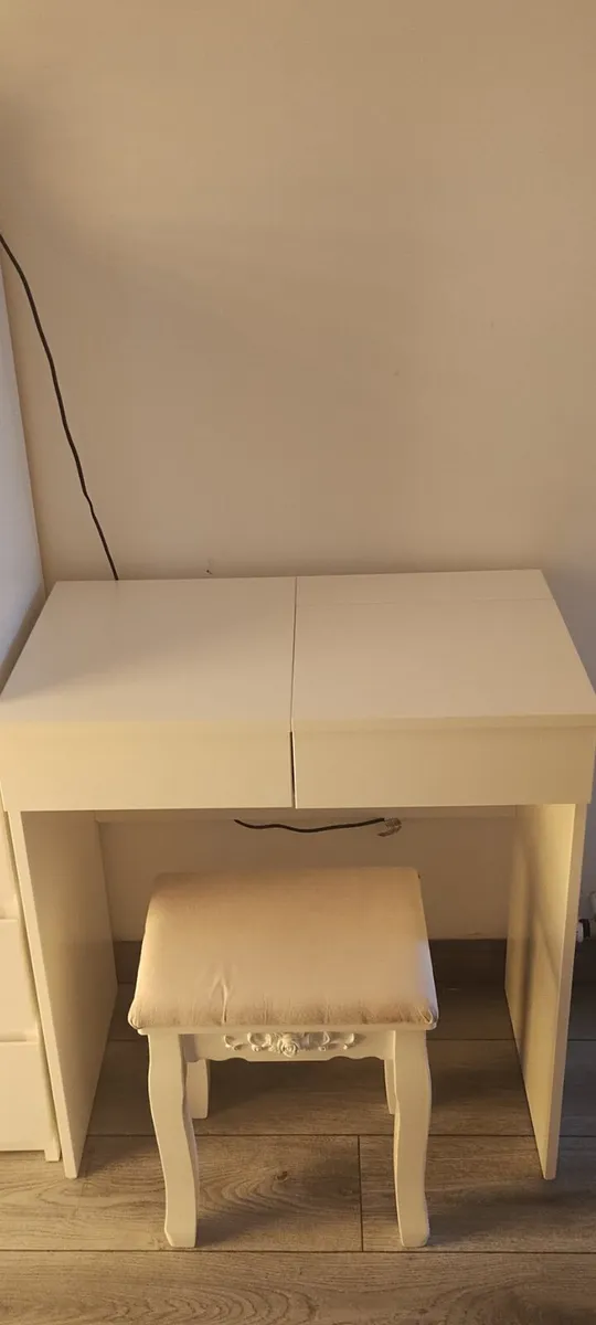 dressing table with stool - Image 3
