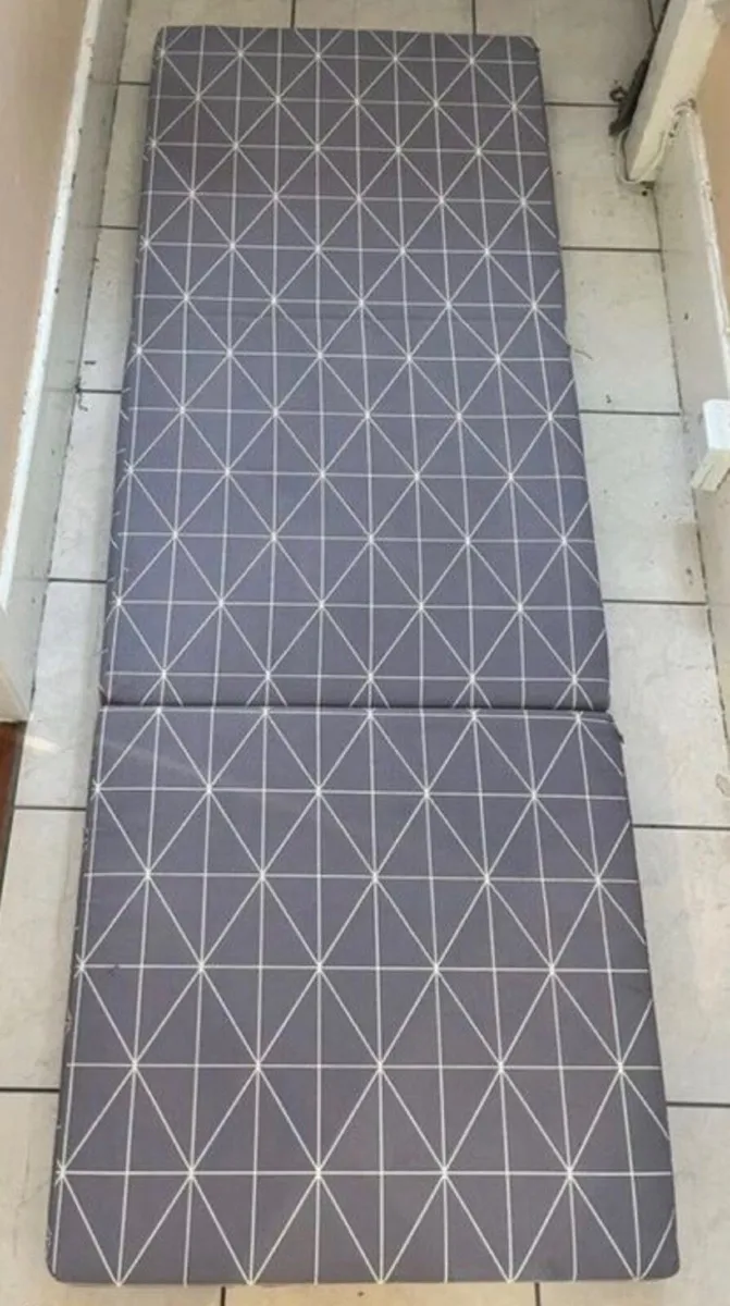 Foldable mattress single - Image 1