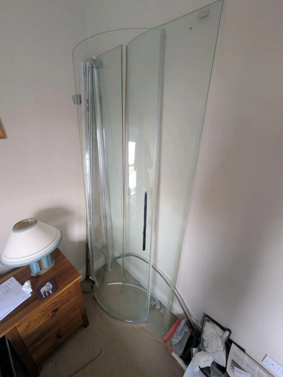 Merlyn Shower Enclosure - Image 3