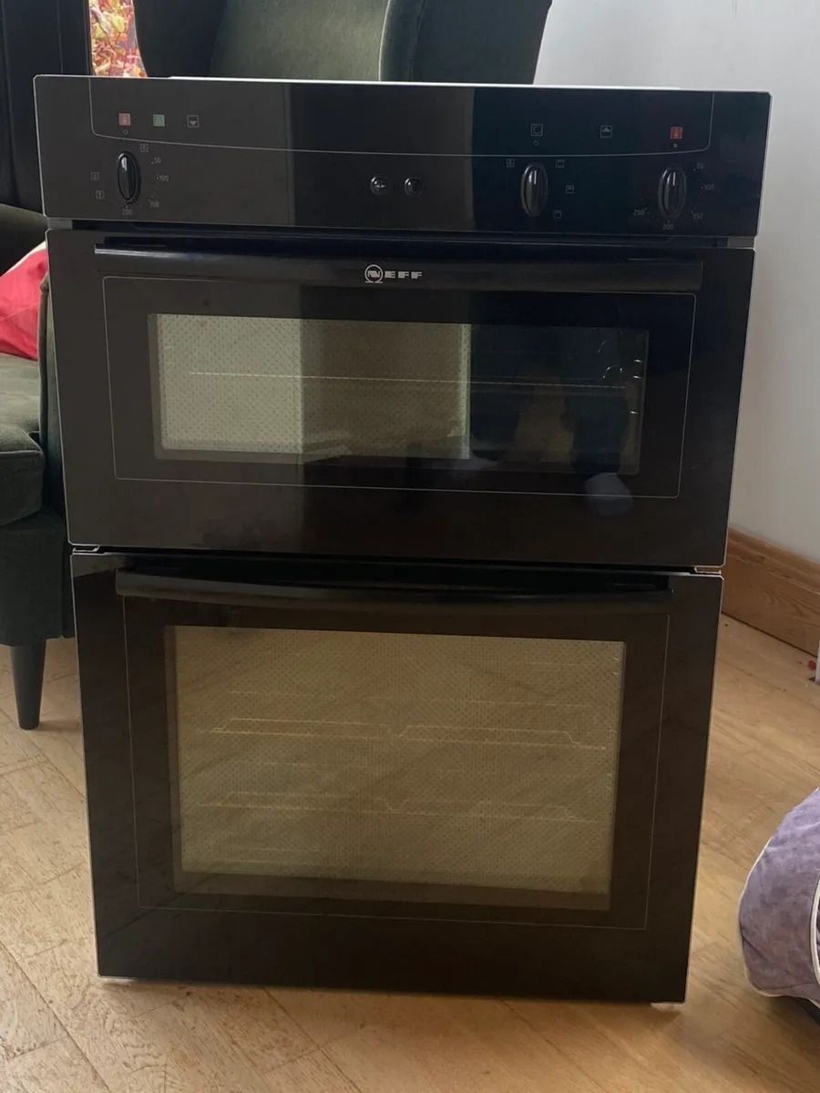 Neff double oven (built in) & hob - Image 1