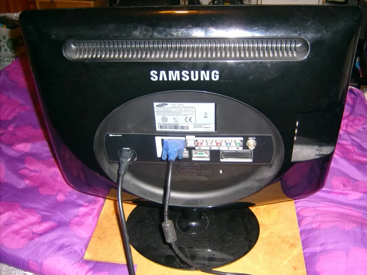 Samsung TV - PC monitor - Image 4