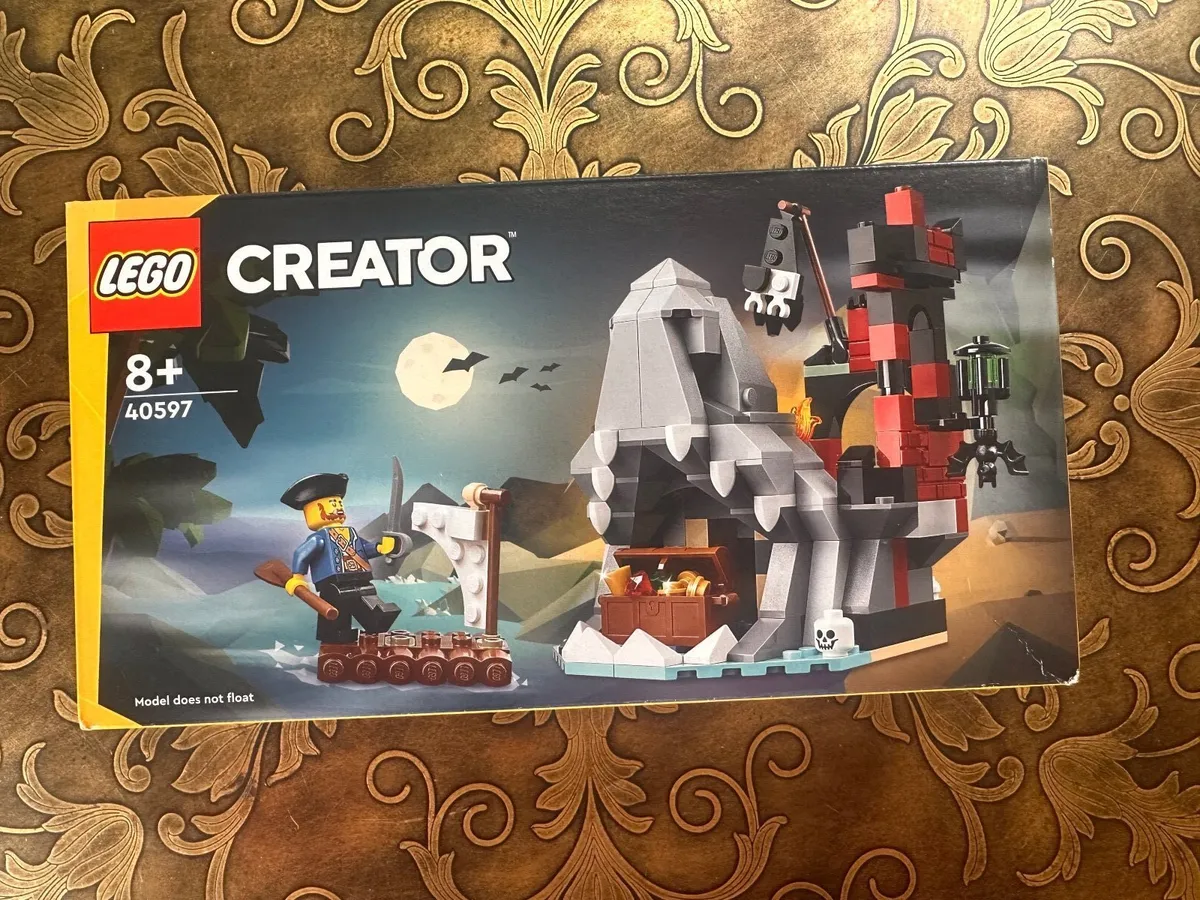 Lego Pirate Treasure Cave set. - Image 1