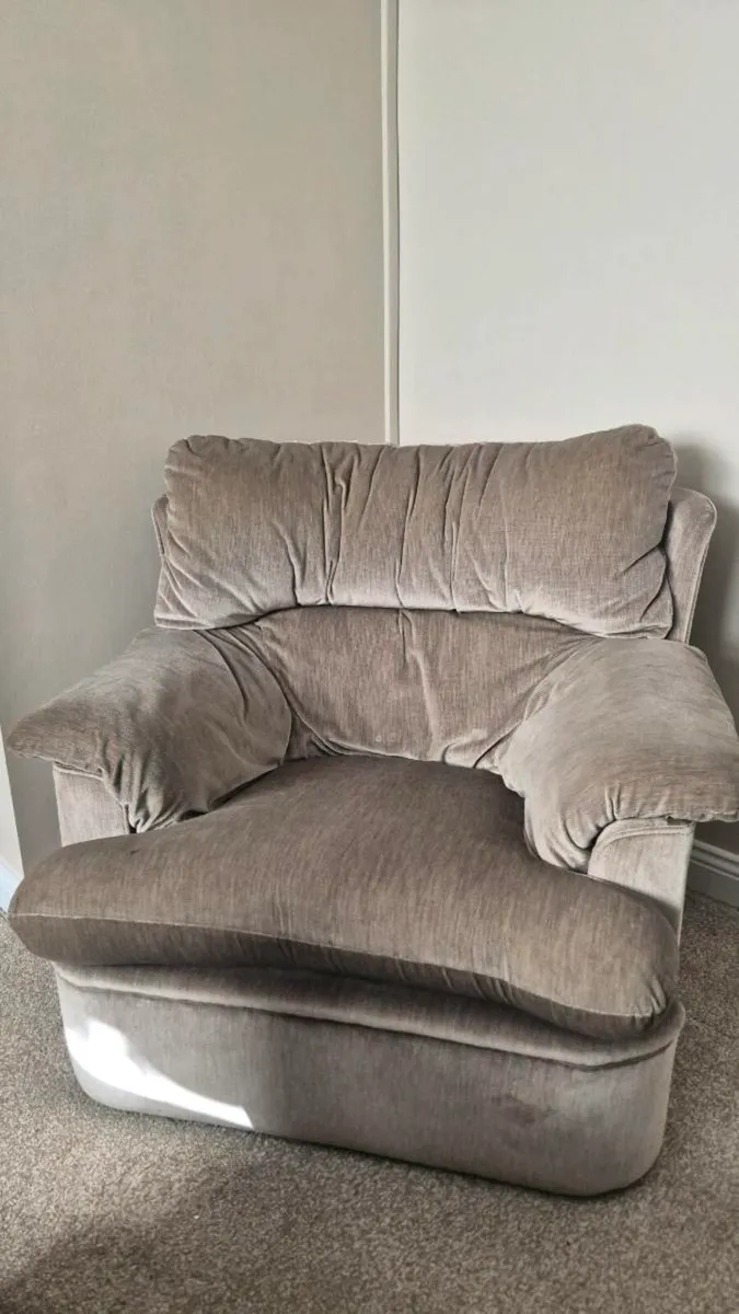 Sitting room furniture - Image 1