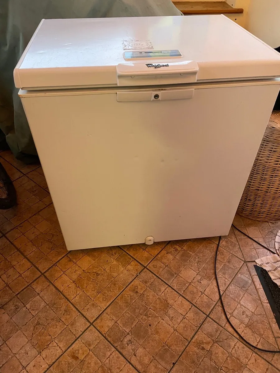 Large Whirlpool Chest freezer - Image 1