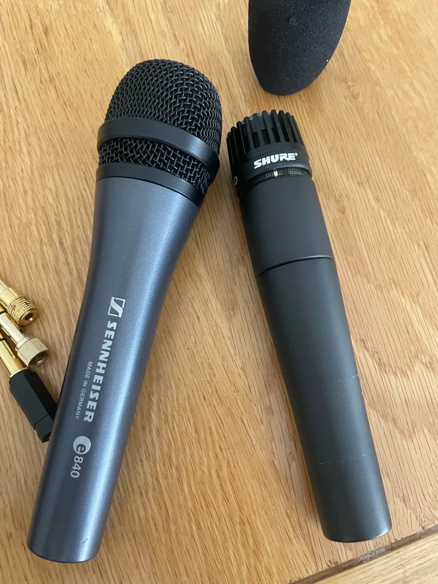 Microphone