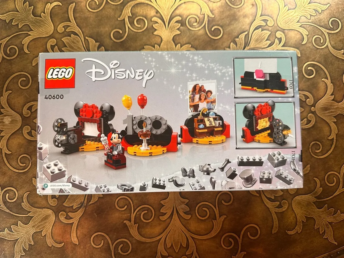 Lego Disney 100 years set. - Image 2