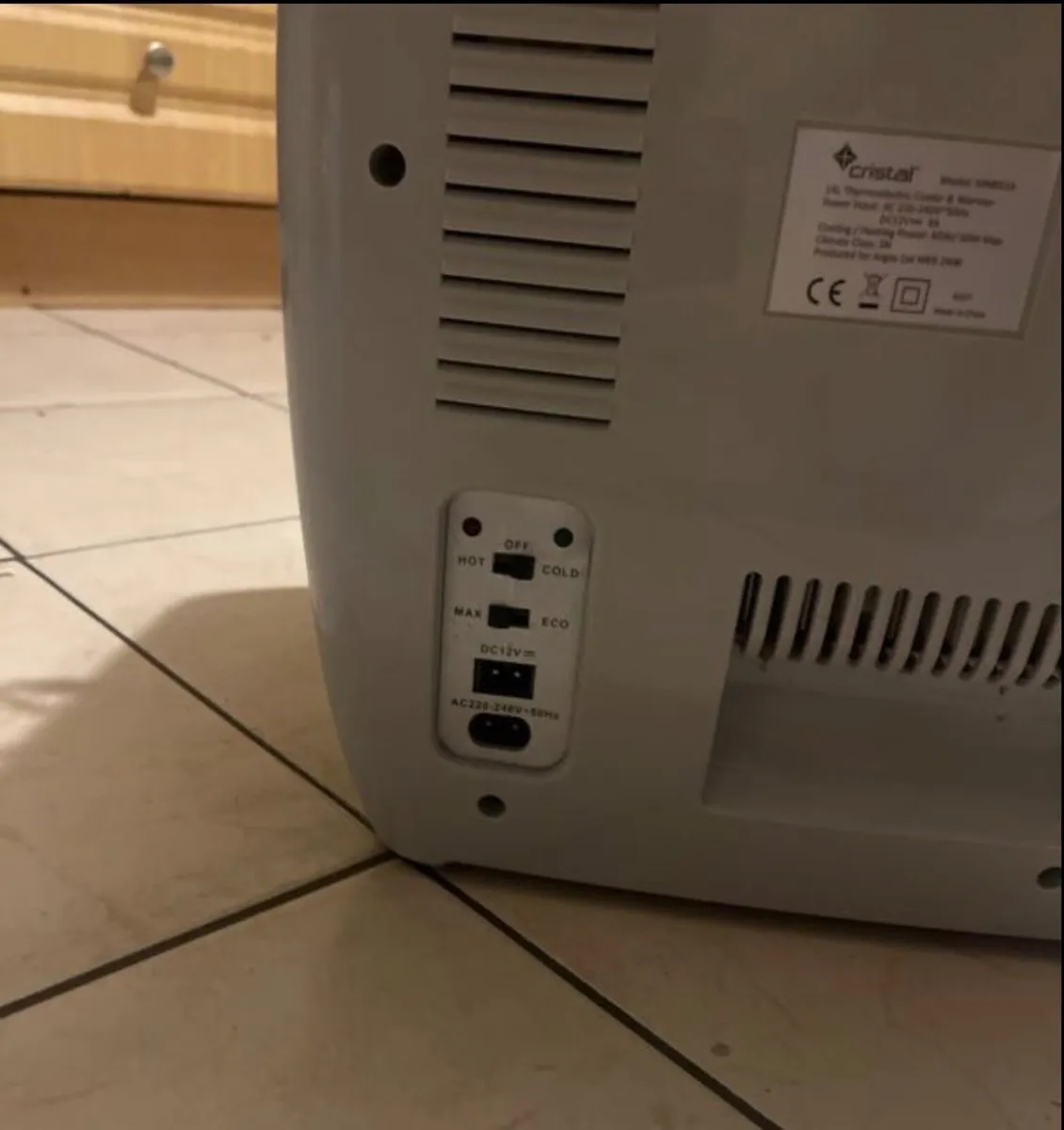 Mini fridge - Image 4