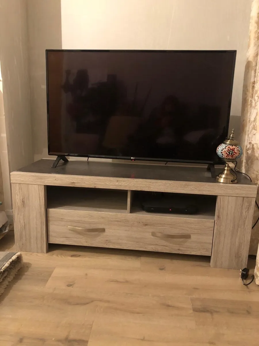 Tv unit - Image 1