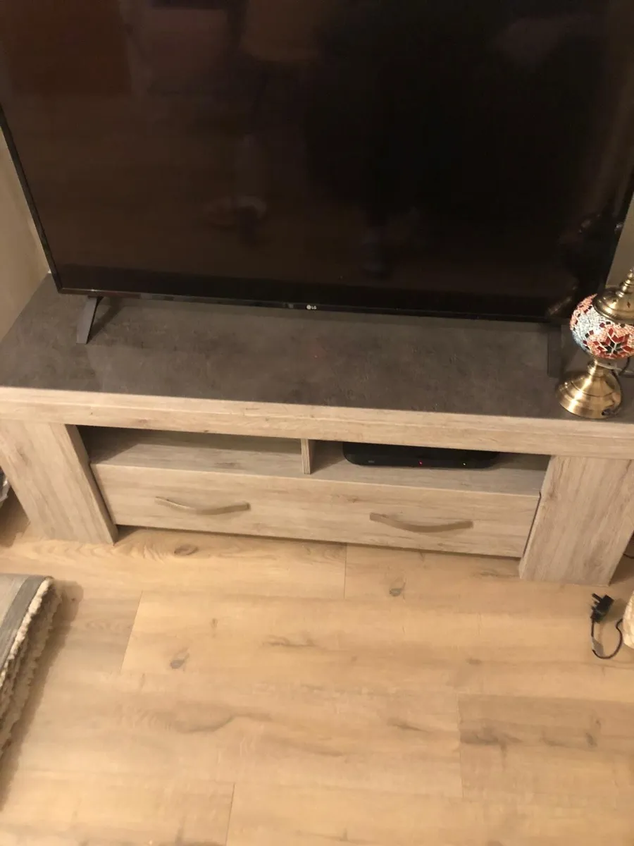 Tv unit - Image 2