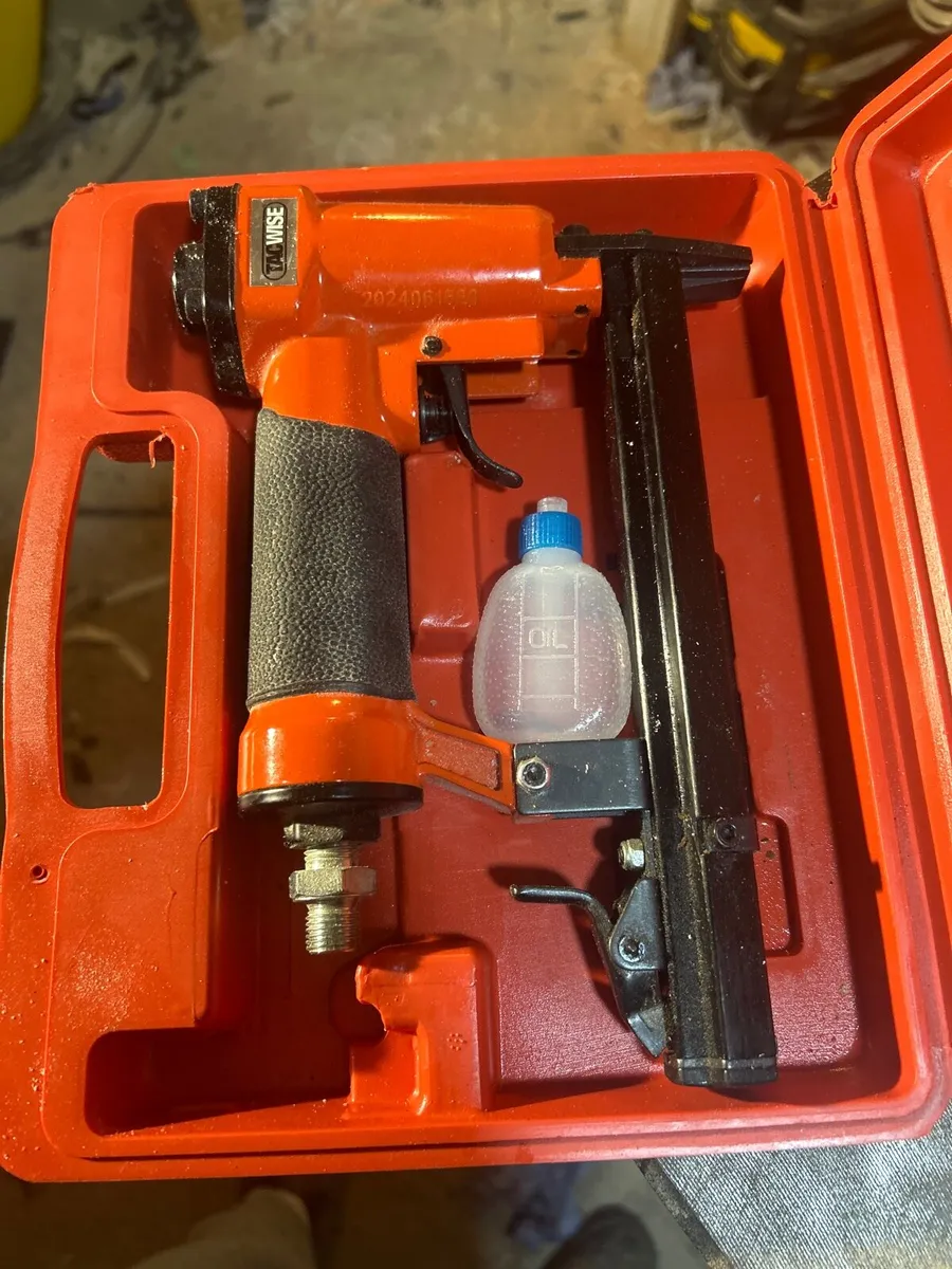 Tacwise 140 air staple gun - Image 2