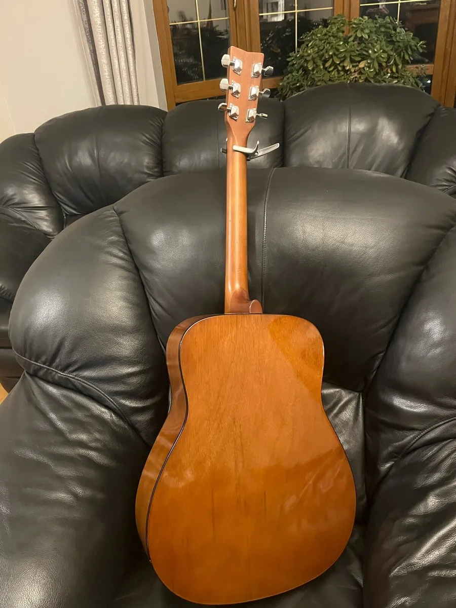 Yamaha F 310 guitar - Image 2