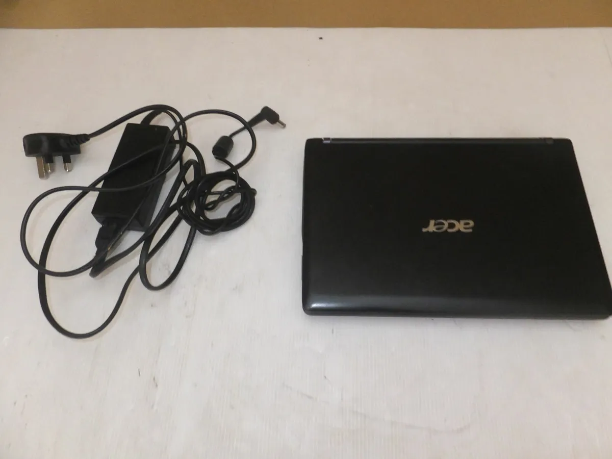 Acer laptop - Image 2