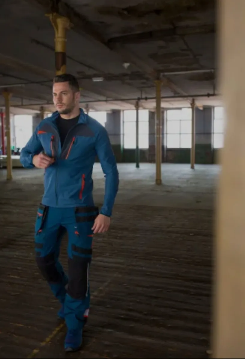 Shop online !! Clothing - Footwear- Lighting!!! - Image 3