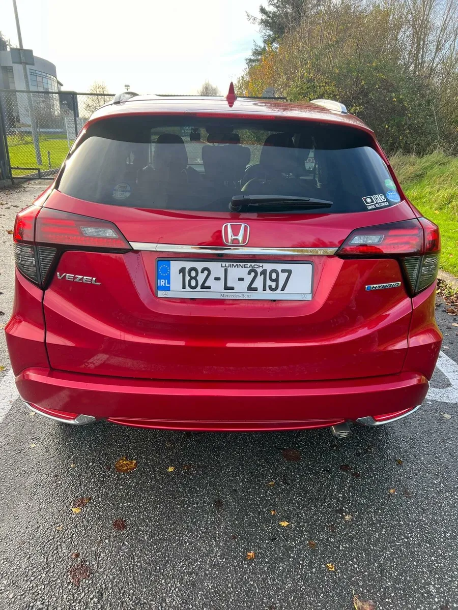 Honda Vezel 2018 Hybrid - Image 2