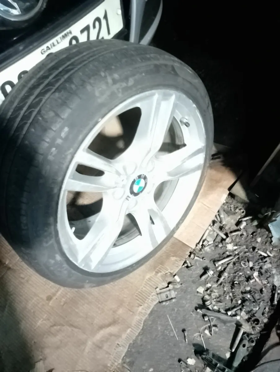 BMW Alloy well R18 - Image 1