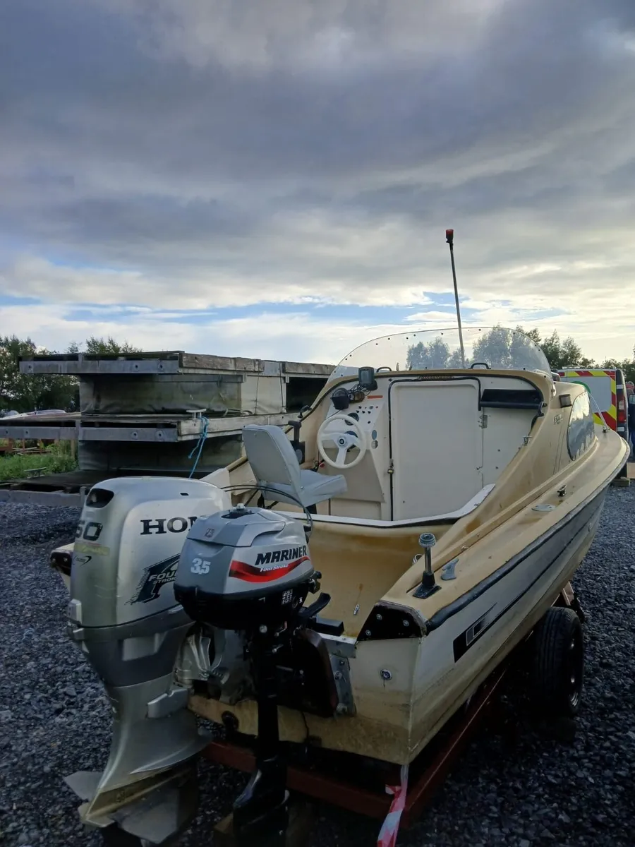 Boat Shetland 353 - Image 1