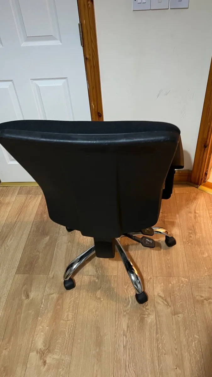 Adjustable office Chair -  Ergo 24 hrs chair - Image 4