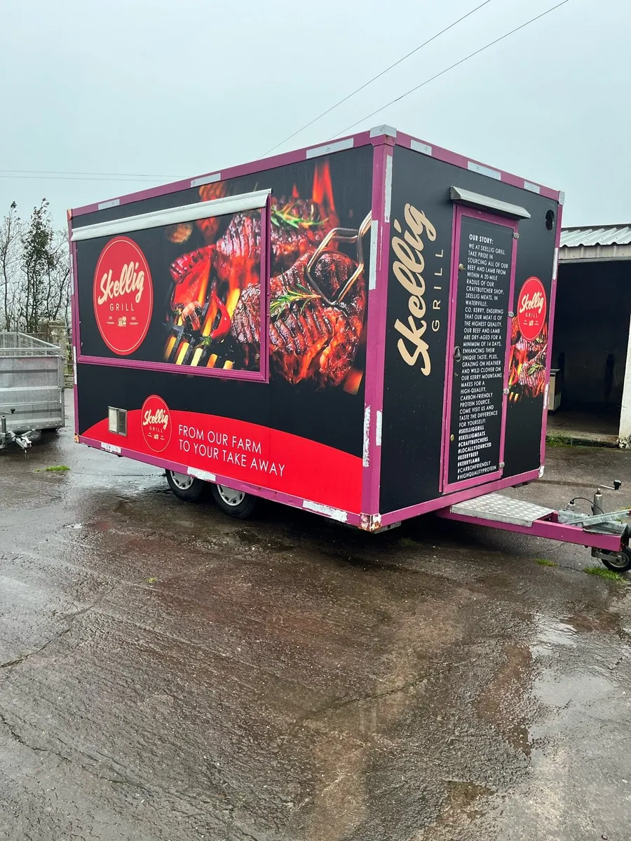 Catering trailer - Image 4