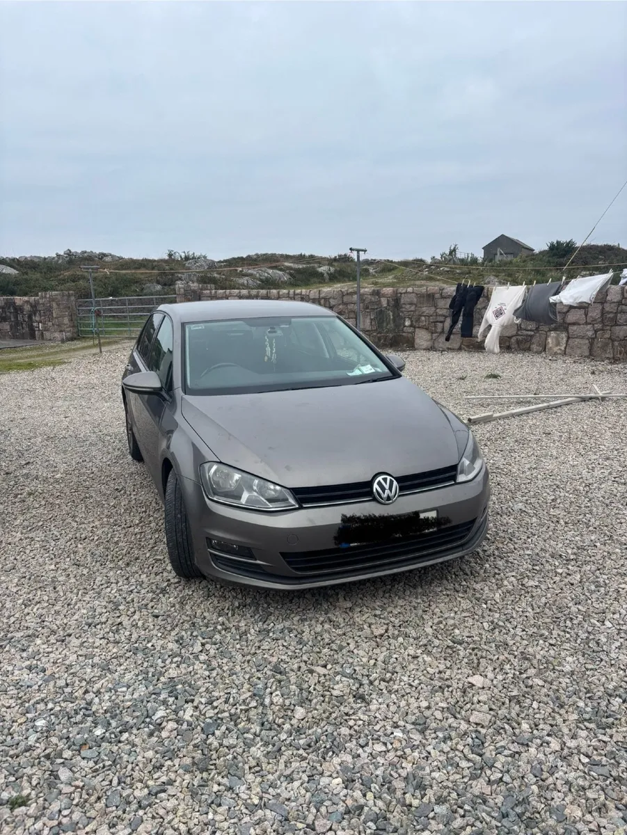 Volkswagen Golf 2015 - Image 1