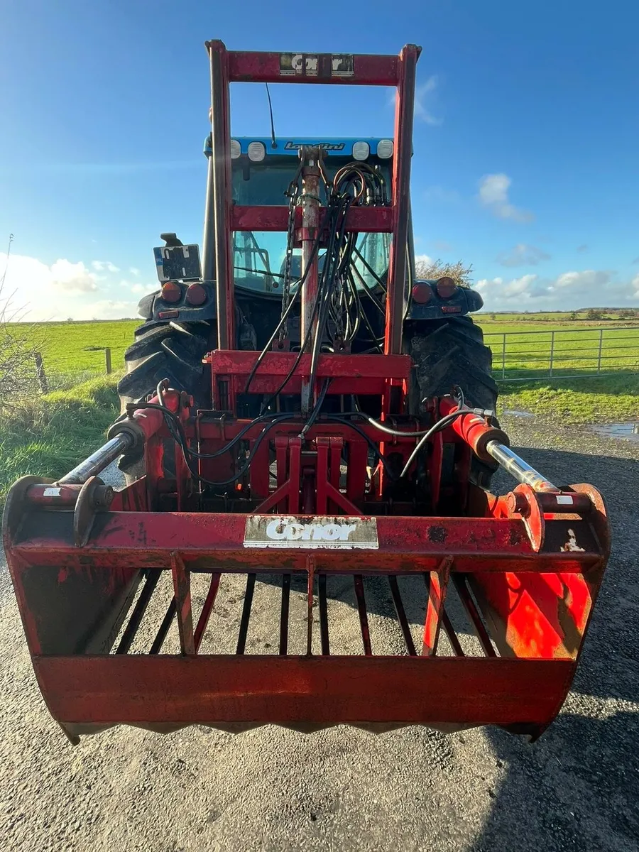 For sale Conor Shear Grab - Image 1