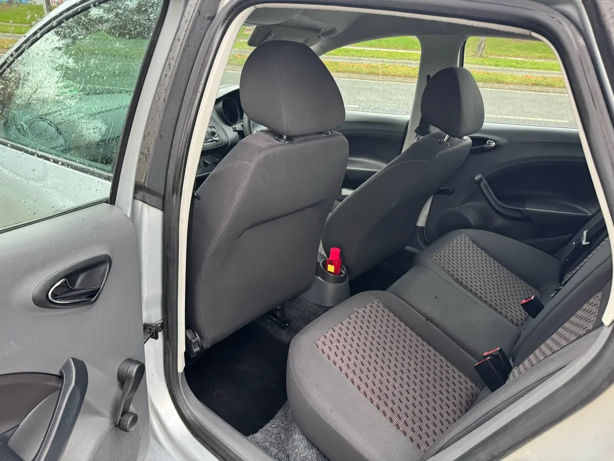 Stunning Seat Ibiza. Nct 04/12/2026 - Image 4