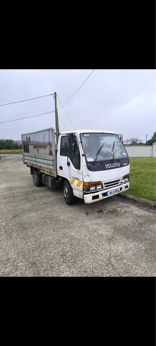 Isuzu nkr tipper p/x - Image 1