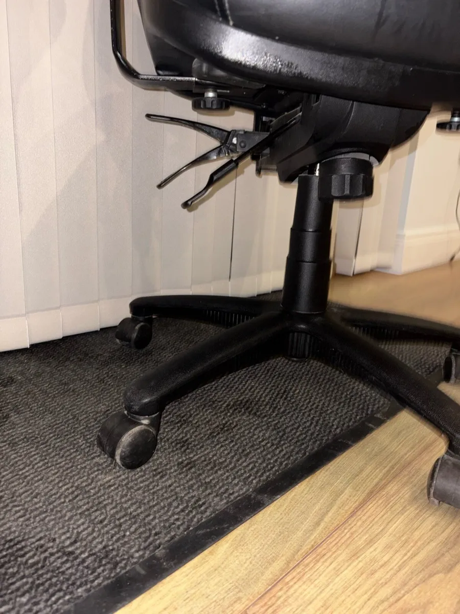 Panther Bariatric Chair Office chair - Image 4