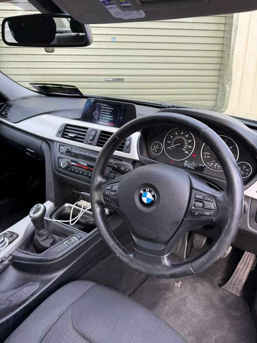 Bmw 320d - Image 4