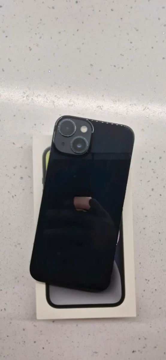 Iphone 14 - Image 4
