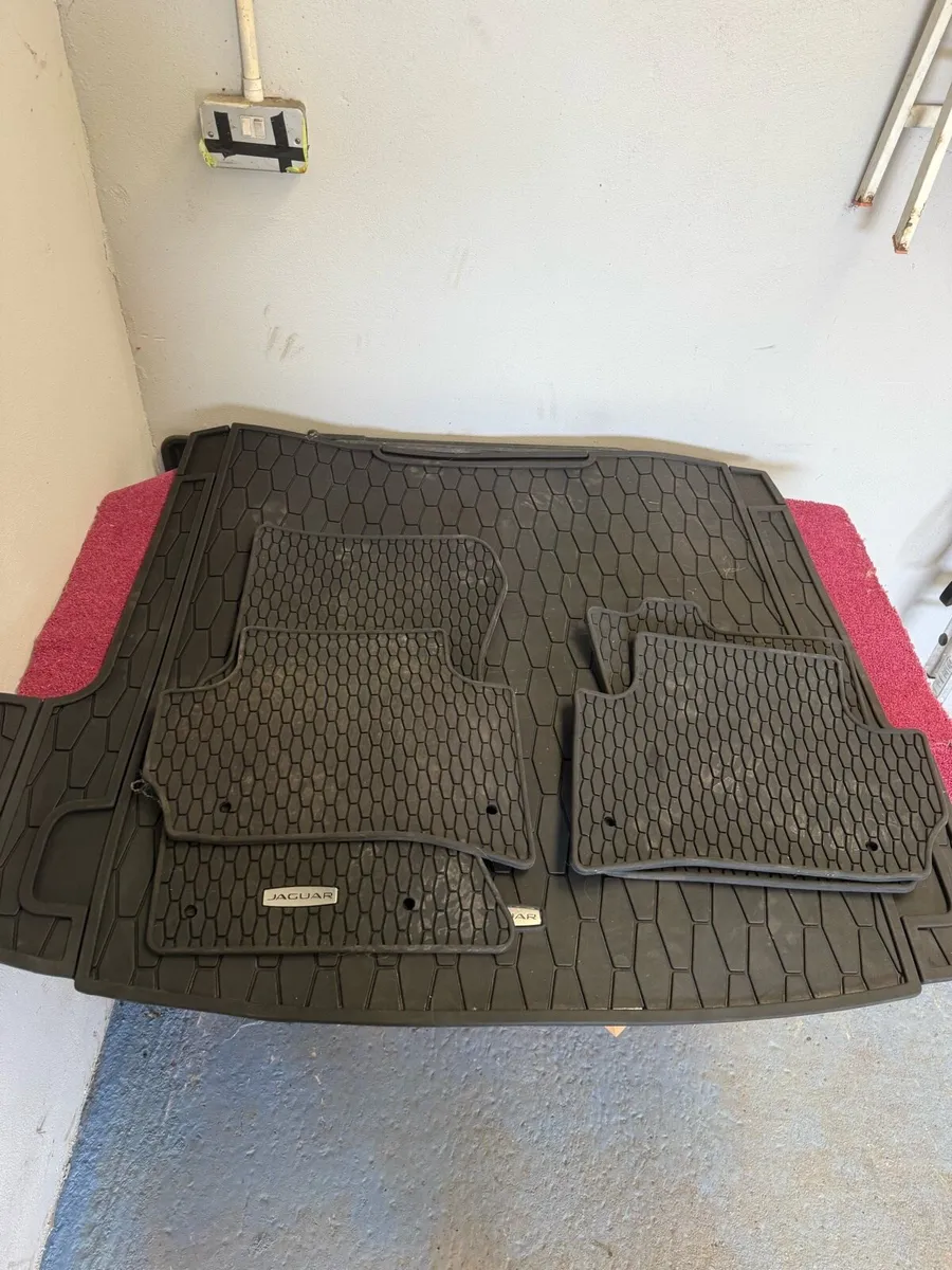 Jaguar F Pace  Rubber mats - Image 3