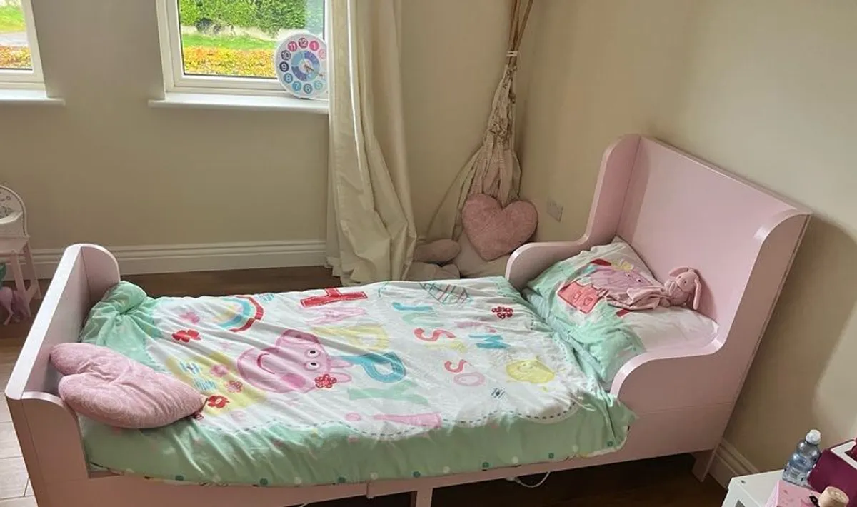 Ikea Busunge Extendable Beds with mattresses x2 - Image 4