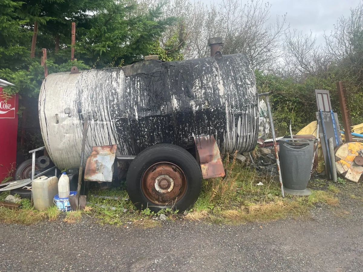 Tar storage tank - Image 2