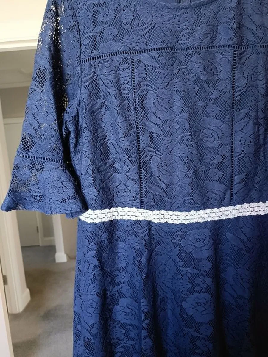 Chi Chi London Very Occasion Lace Dress Navy size 14 UK - Image 1