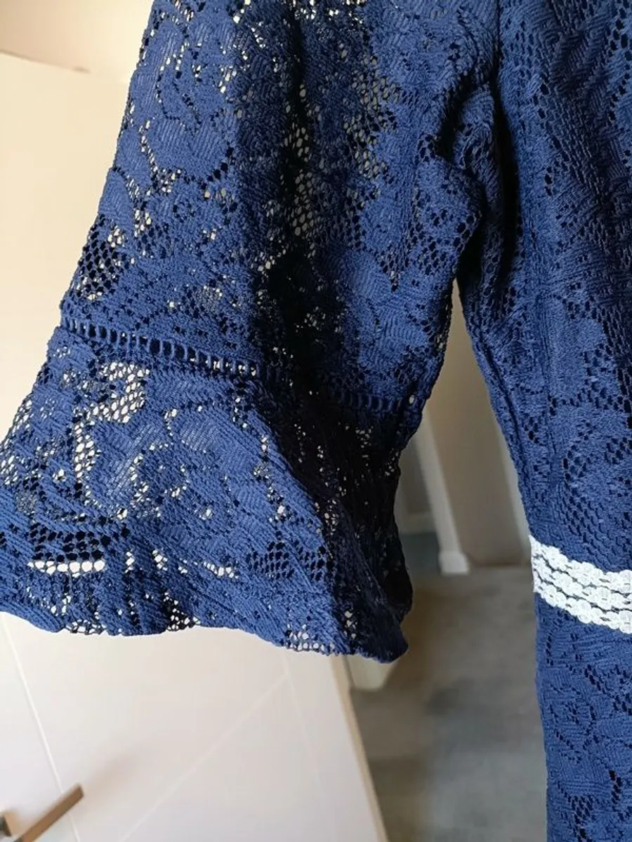 Chi Chi London Very Occasion Lace Dress Navy size 14 UK - Image 3