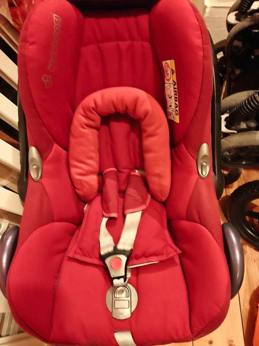Maxi Cosi 0+ Child Seat - Image 3